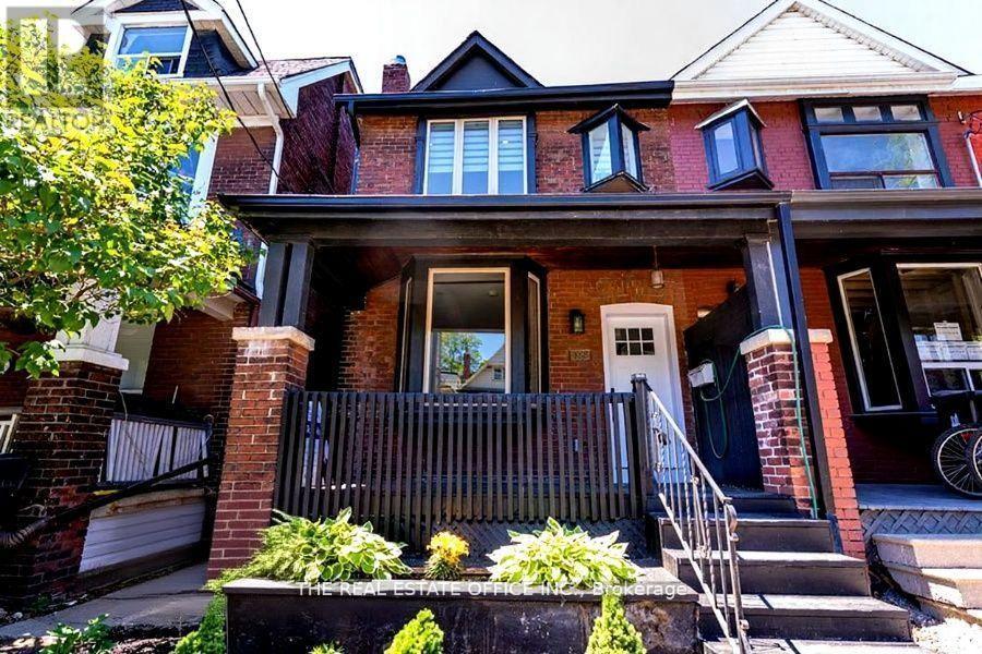 LOWER - 388 WOODBINE AVENUE, Toronto, Ontario