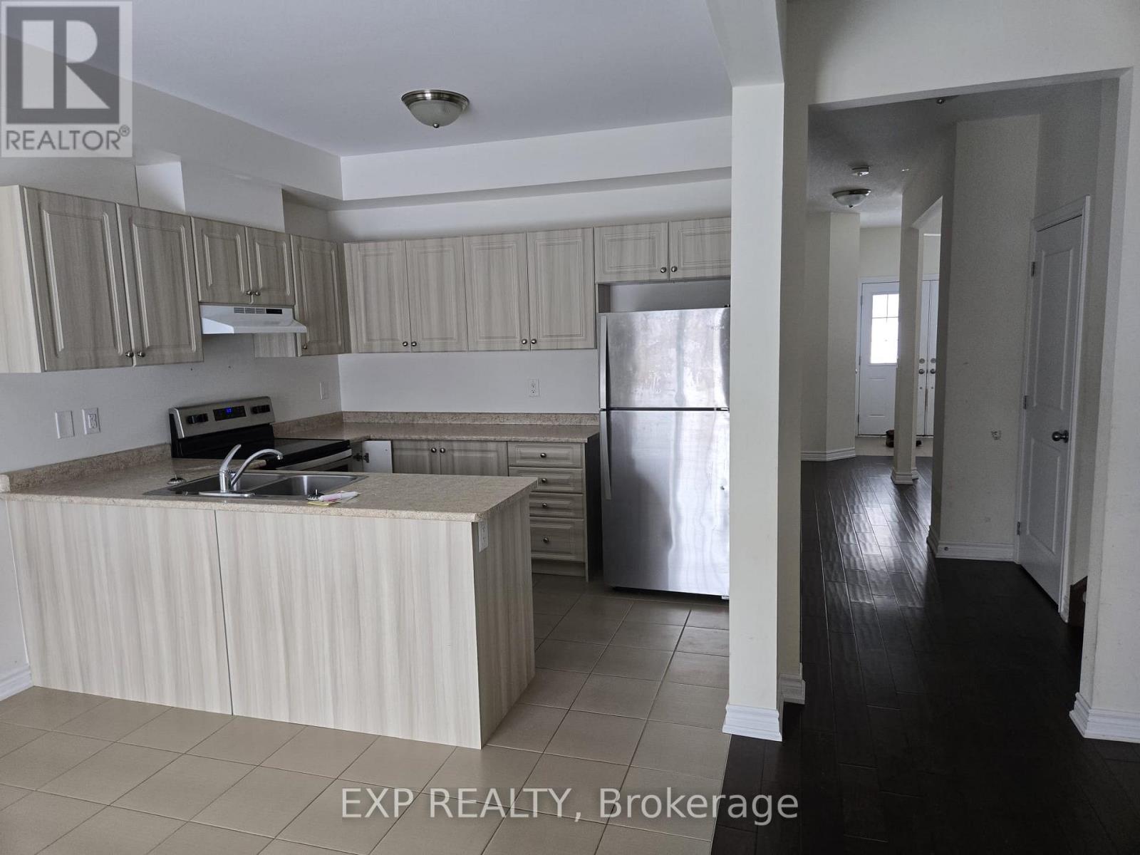 206 Isabella Drive, Orillia, Ontario  L3V 8K7 - Photo 10 - S12675532