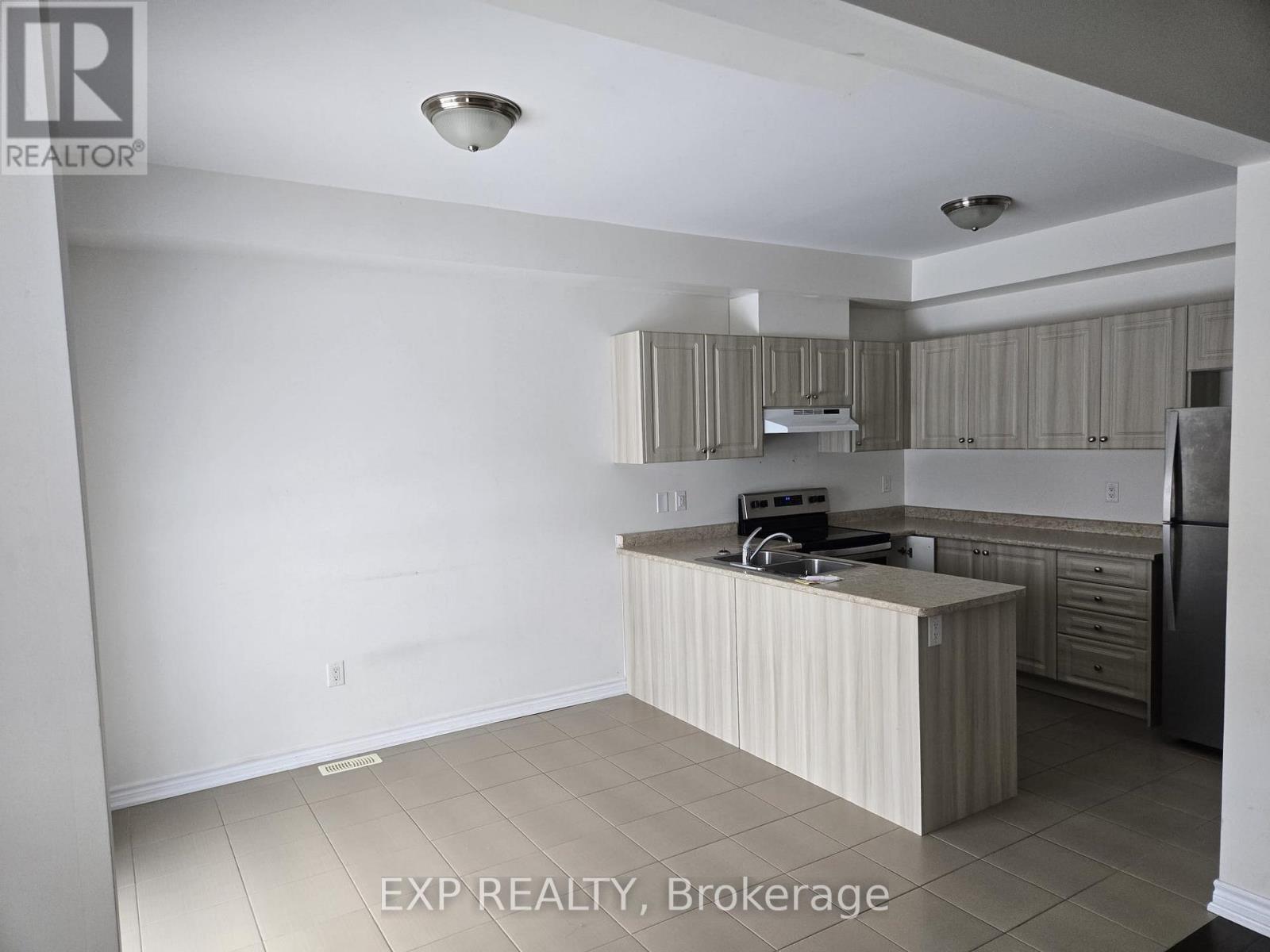 206 Isabella Drive, Orillia, Ontario  L3V 8K7 - Photo 9 - S12675532