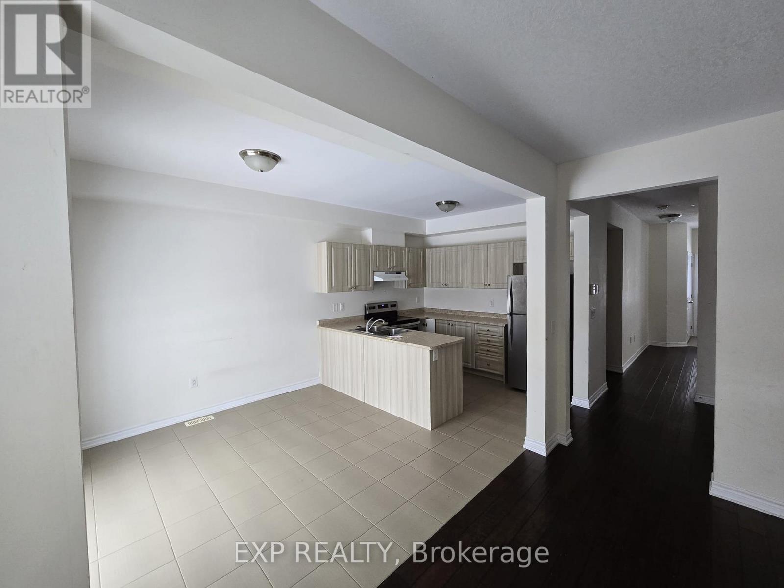 206 Isabella Drive, Orillia, Ontario  L3V 8K7 - Photo 8 - S12675532