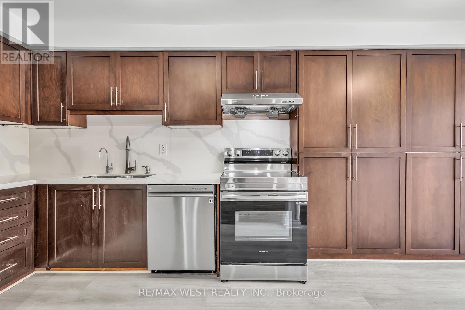 3865 Allcroft Road, Mississauga, Ontario  L5N 7E3 - Photo 16 - W12684118