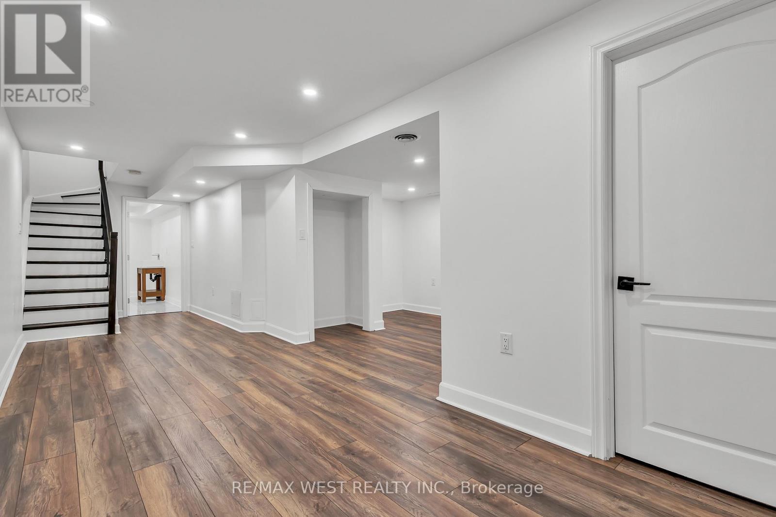 3865 Allcroft Road, Mississauga, Ontario  L5N 7E3 - Photo 27 - W12684118