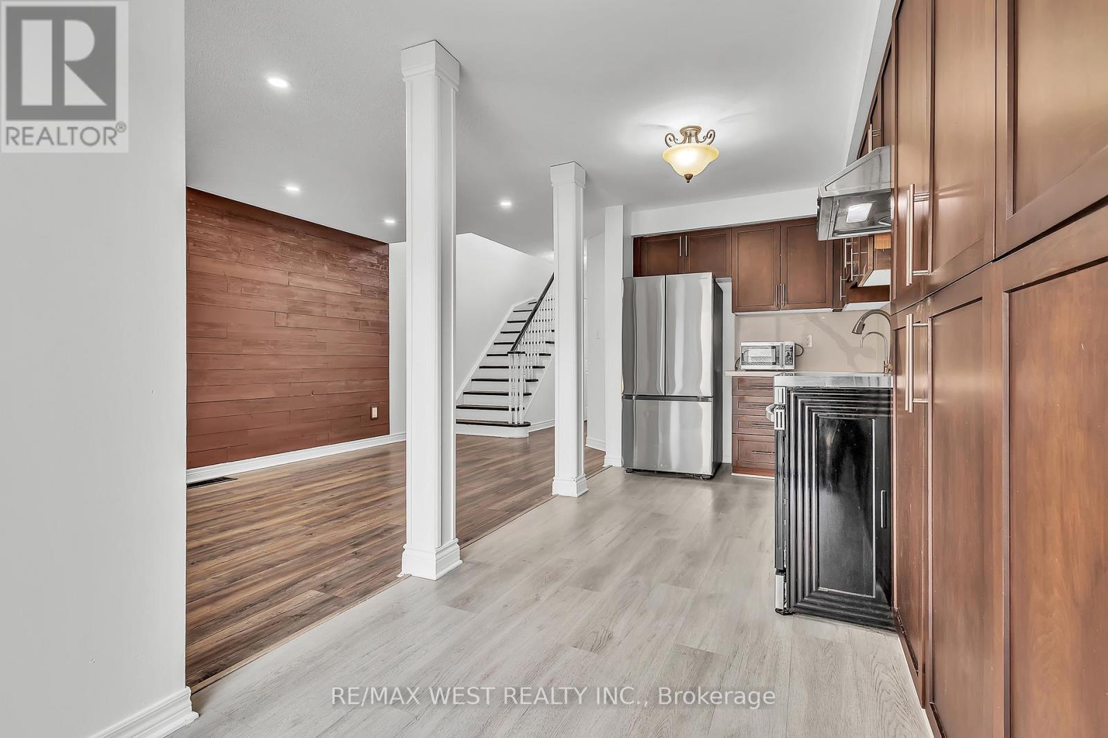 3865 Allcroft Road, Mississauga, Ontario  L5N 7E3 - Photo 12 - W12684118