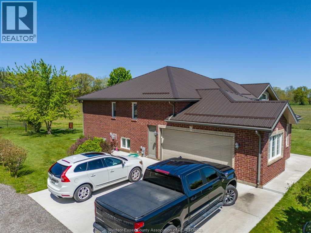 MLS# 26000847: 1365 FERRIS, Harrow, Canada