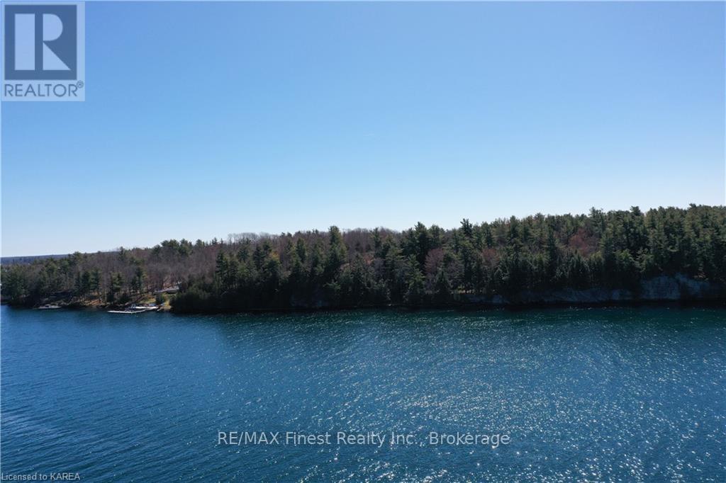 B Club Island, Leeds And The Thousand Islands, Ontario  K0E 1V0 - Photo 3 - X9410323