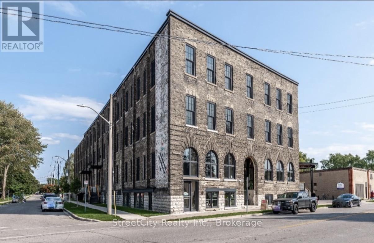 104 - 245 Downie Street, Stratford, Ontario N5A 1X5 - Photo 6 - X12394270