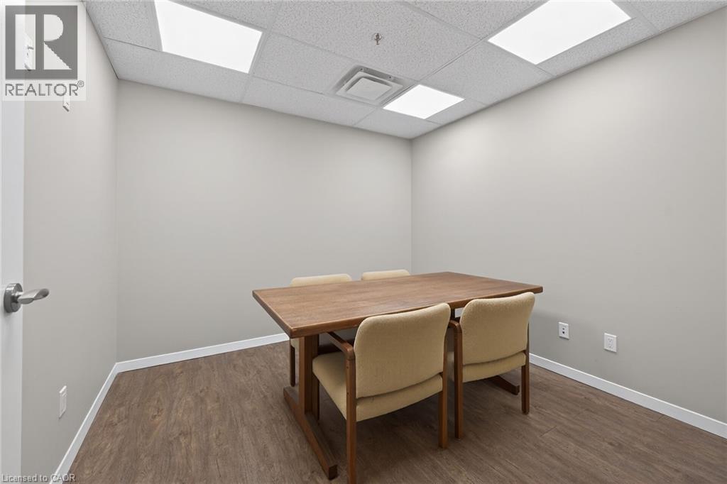 170 Rockhaven Lane Unit# 109, Waterdown, Ontario  L8B 1B5 - Photo 14 - 40796839