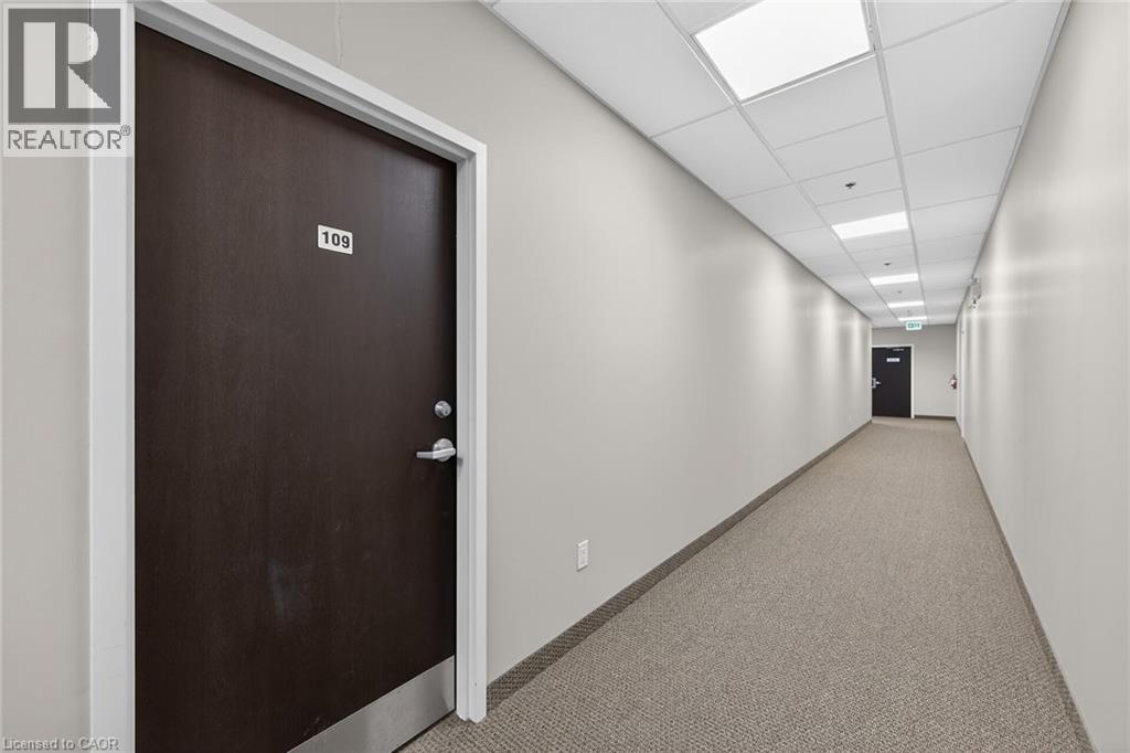 170 Rockhaven Lane Unit# 109, Waterdown, Ontario  L8B 1B5 - Photo 6 - 40796839