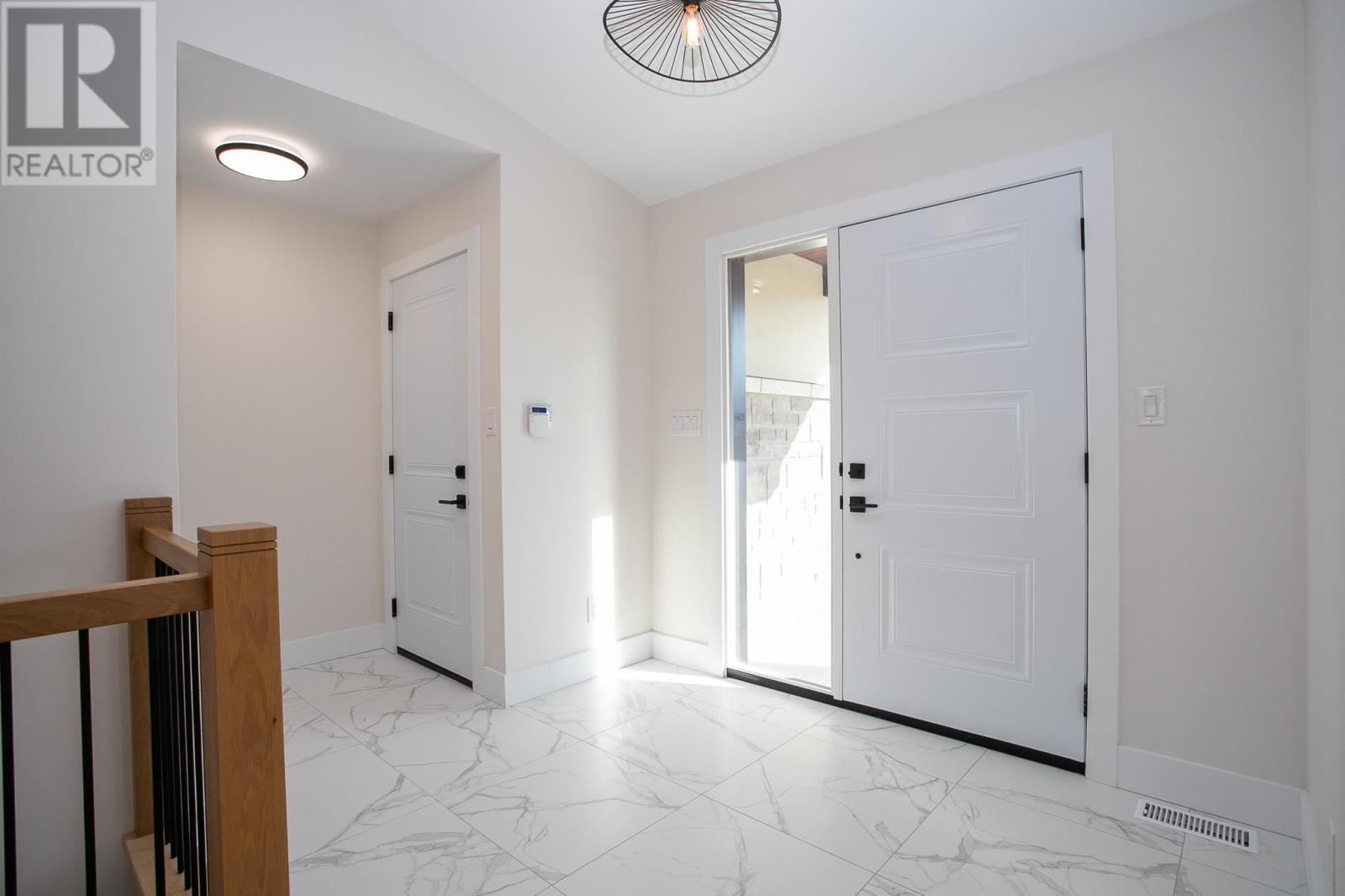 24 Noah Dr, Sault Ste. Marie, Ontario  P6C 6E6 - Photo 8 - SM252638