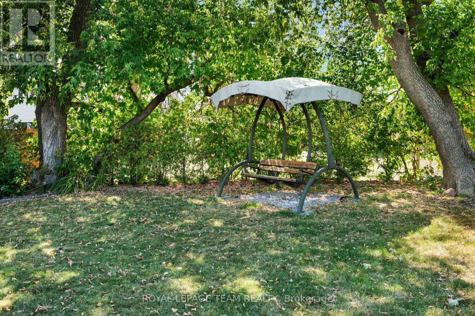 20 Eleanor Drive, South Stormont, Ontario  K0C 1P0 - Photo 49 - X12394133