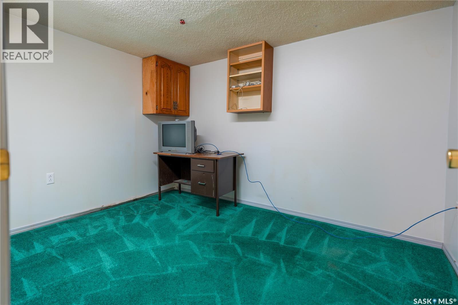 1126 Iroquois Street W, Moose Jaw, Saskatchewan  S6H 5B9 - Photo 40 - SK024808