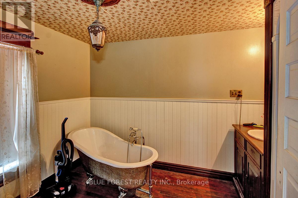 5 Church Street, St. Thomas, Ontario  N5R 3E4 - Photo 13 - X12687750