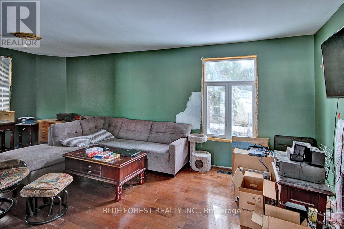 5 Church Street, St. Thomas, Ontario  N5R 3E4 - Photo 6 - X12687750