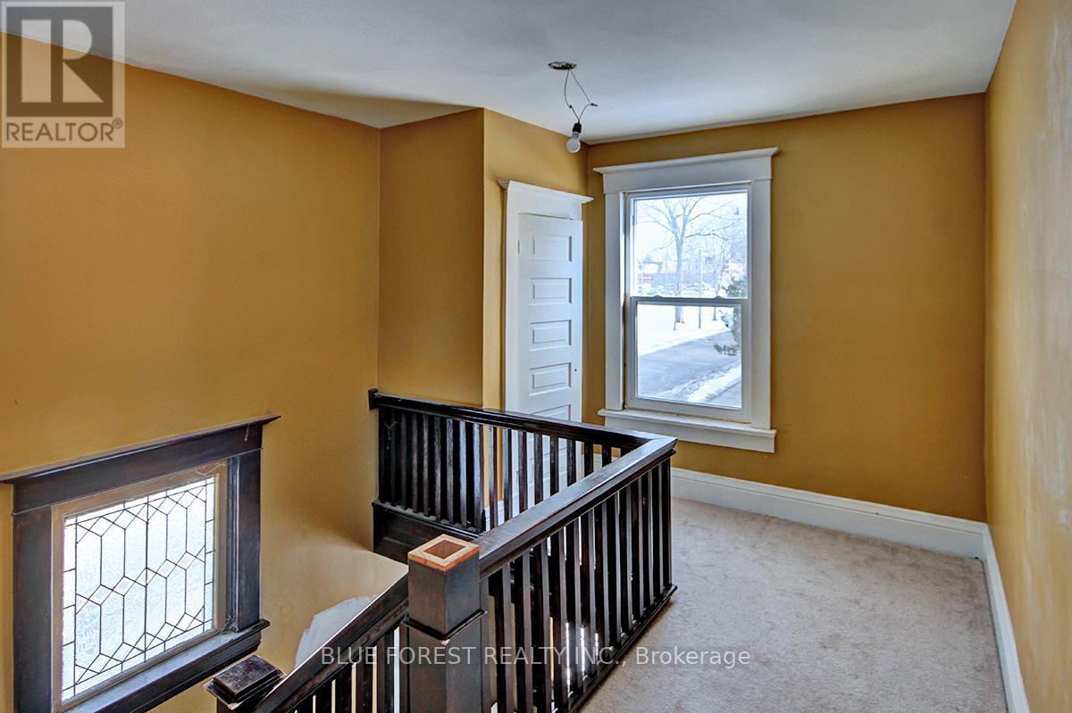 5 Church Street, St. Thomas, Ontario  N5R 3E4 - Photo 9 - X12687750