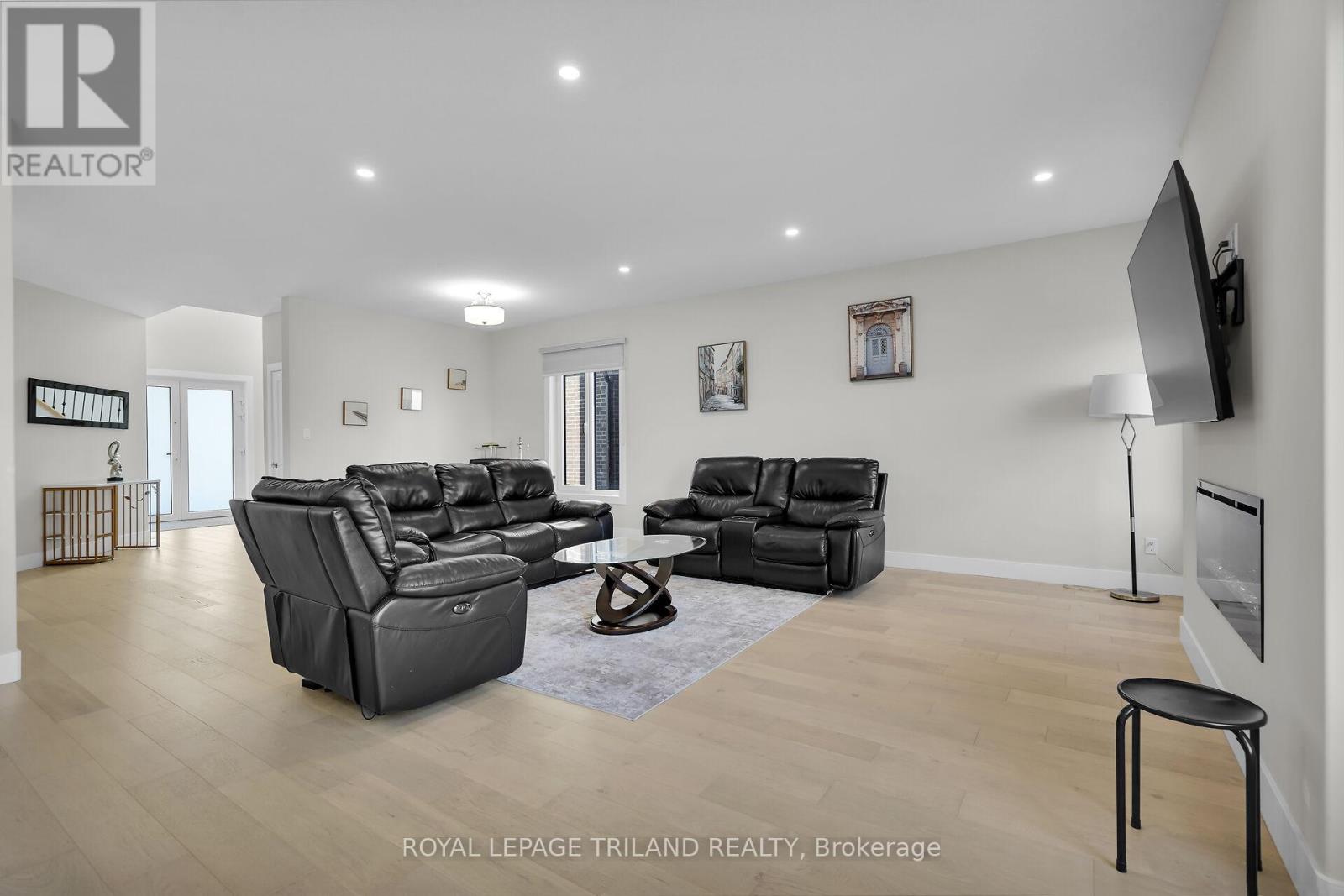 36 Kaiser Lane, Middlesex Centre, Ontario  N0L 1R0 - Photo 10 - X12687778