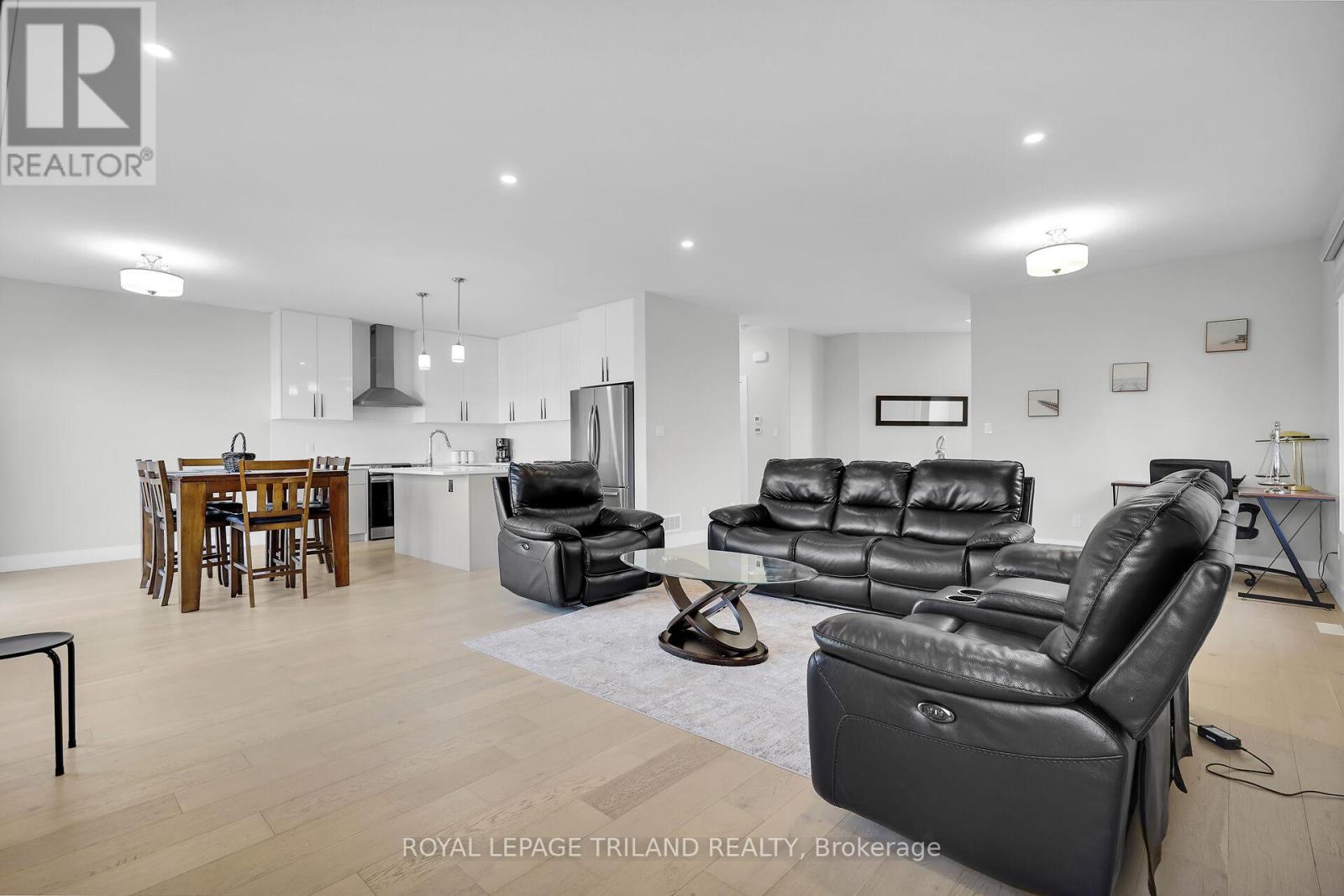 36 Kaiser Lane, Middlesex Centre, Ontario  N0L 1R0 - Photo 12 - X12687778