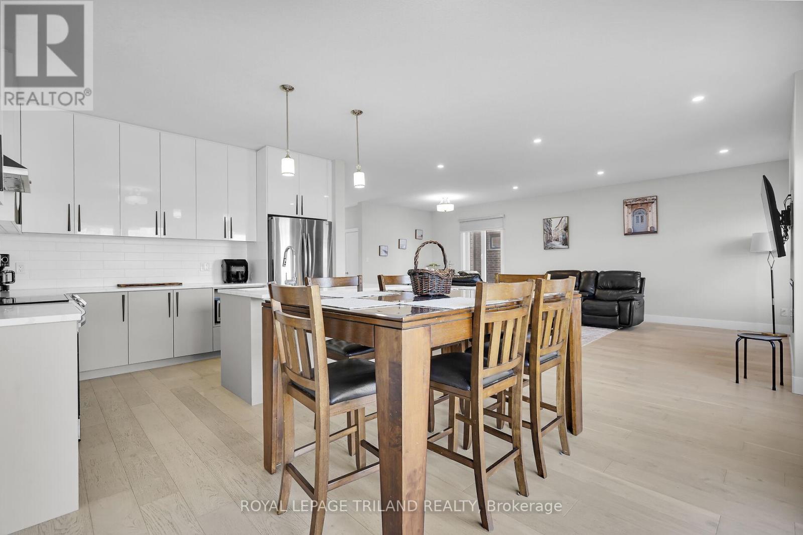 36 Kaiser Lane, Middlesex Centre, Ontario  N0L 1R0 - Photo 19 - X12687778