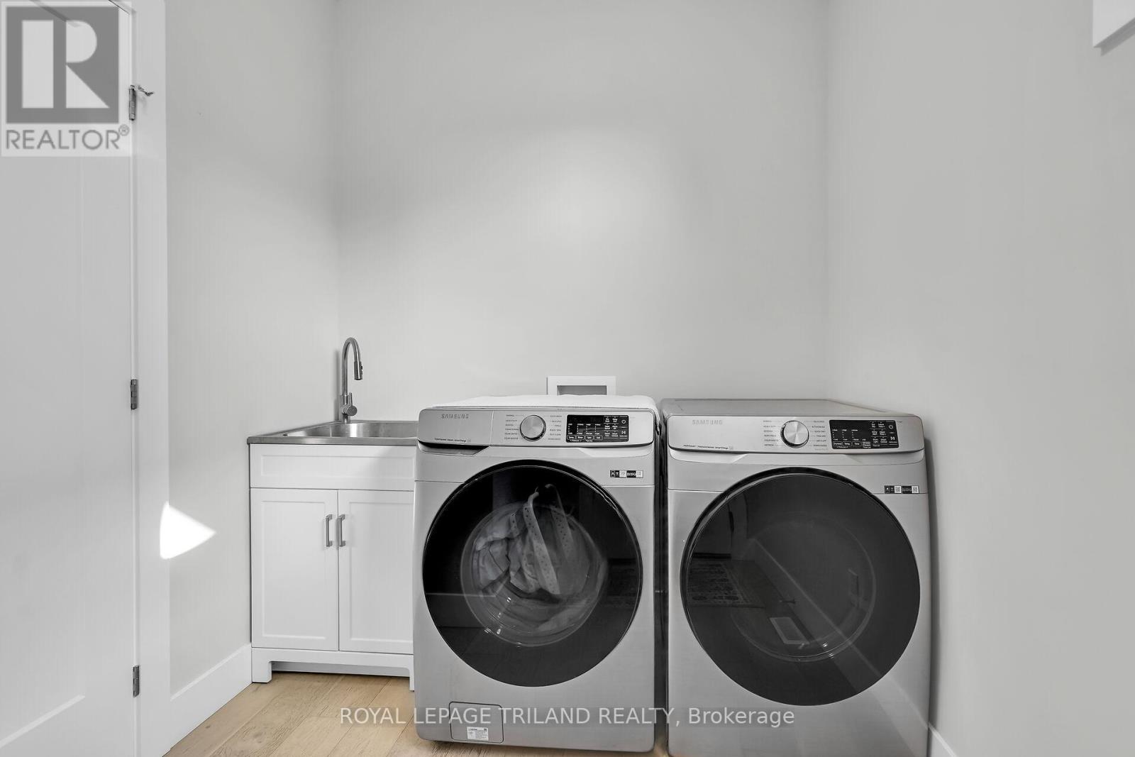 36 Kaiser Lane, Middlesex Centre, Ontario  N0L 1R0 - Photo 22 - X12687778