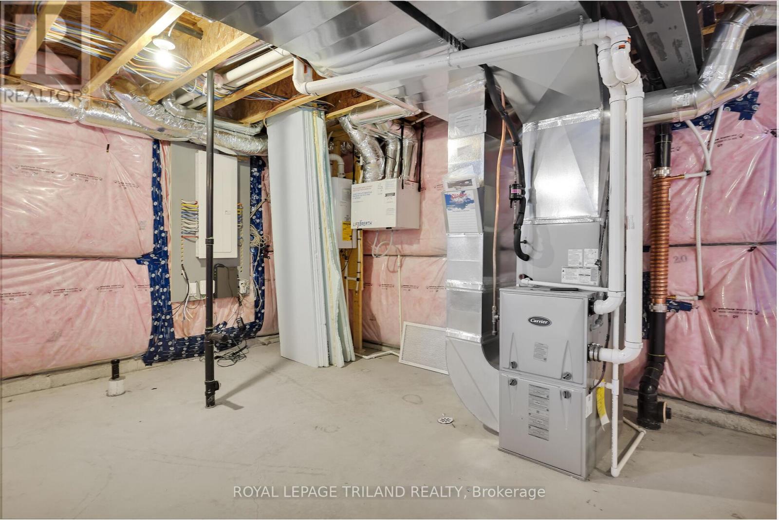 36 Kaiser Lane, Middlesex Centre, Ontario  N0L 1R0 - Photo 43 - X12687778