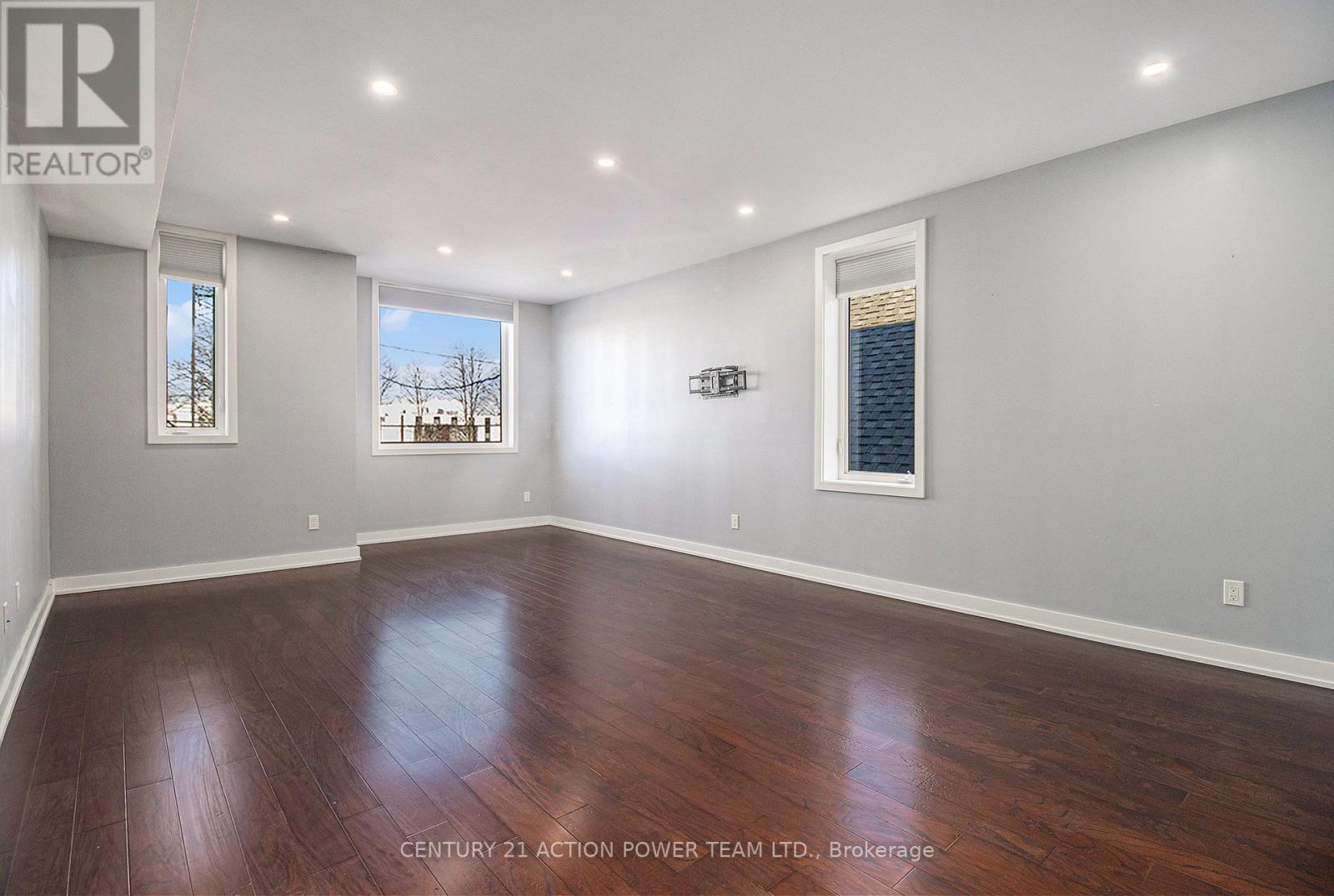 B - 453 Booth Street, Ottawa, Ontario K1R 7K9 - Photo 12 - X12687722