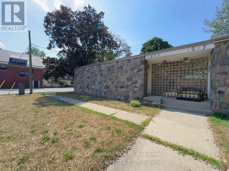 4213/4207 Drummond Rd Road, Niagara Falls, Ontario  L2E 6C2 - Photo 2 - X12687790