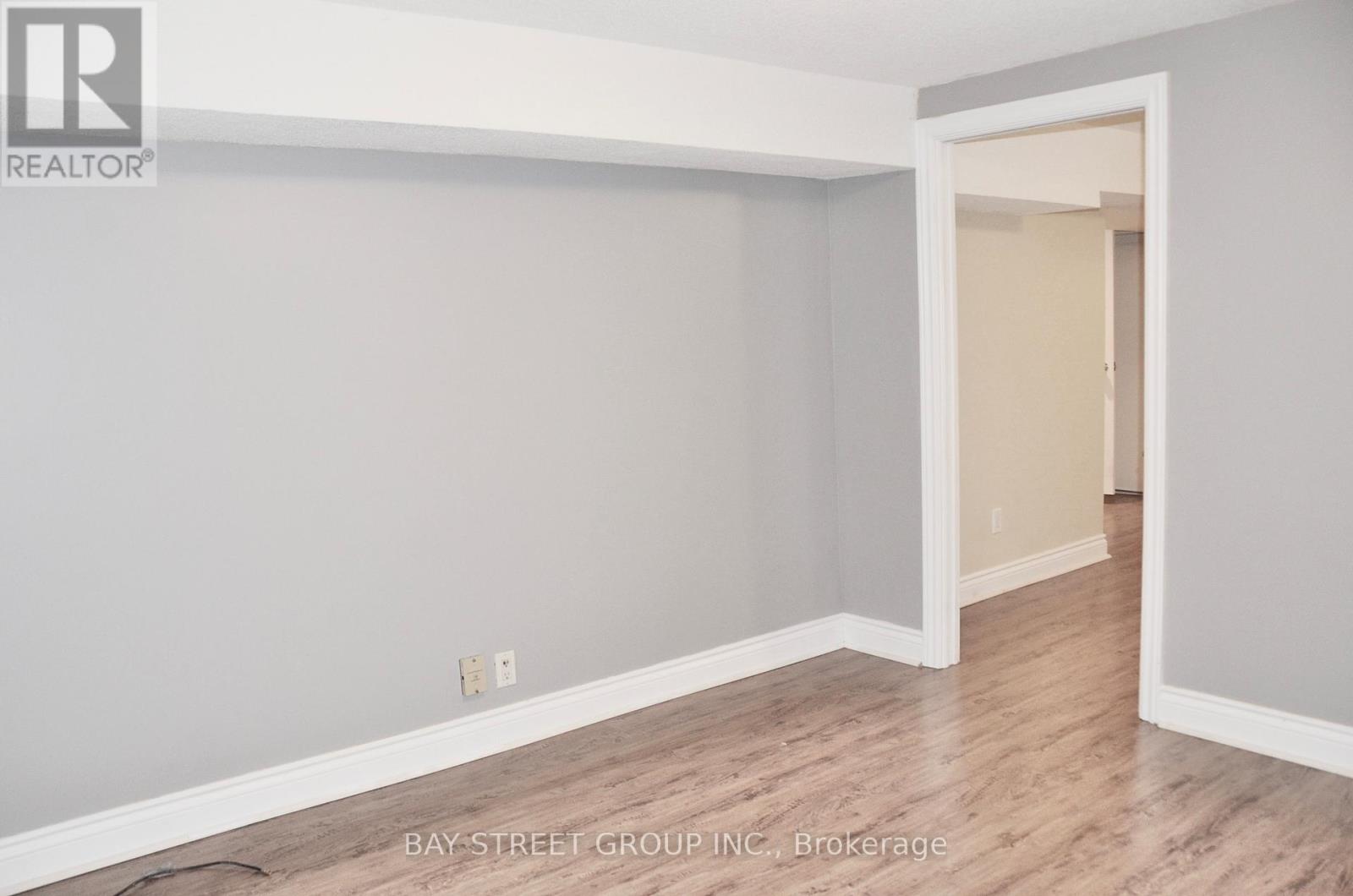 728 Sunnypoint Drive, Newmarket, Ontario  L3Y 2Z8 - Photo 31 - N12687598