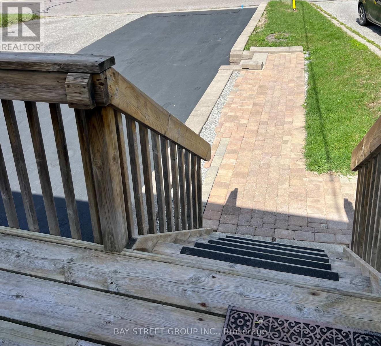 728 Sunnypoint Drive, Newmarket, Ontario  L3Y 2Z8 - Photo 43 - N12687598