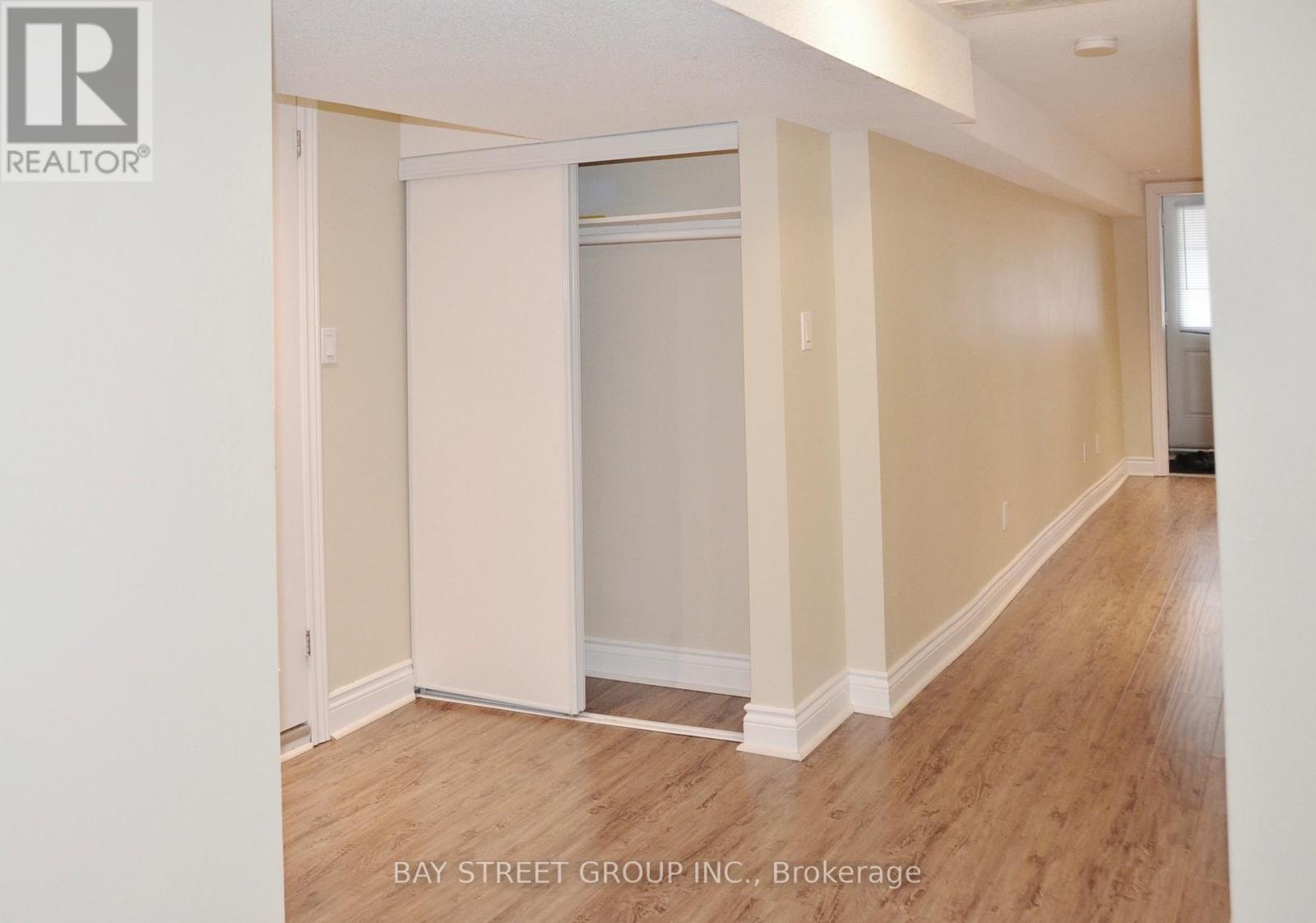 728 Sunnypoint Drive, Newmarket, Ontario  L3Y 2Z8 - Photo 32 - N12687598