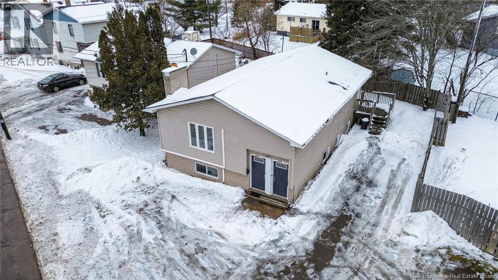 638-640 Elmwood Dr., Moncton, New Brunswick  E1A 2X5 - Photo 2 - NB131983