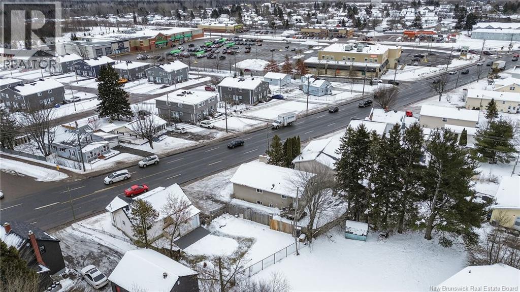 638-640 Elmwood Dr., Moncton, New Brunswick  E1A 2X5 - Photo 5 - NB131983