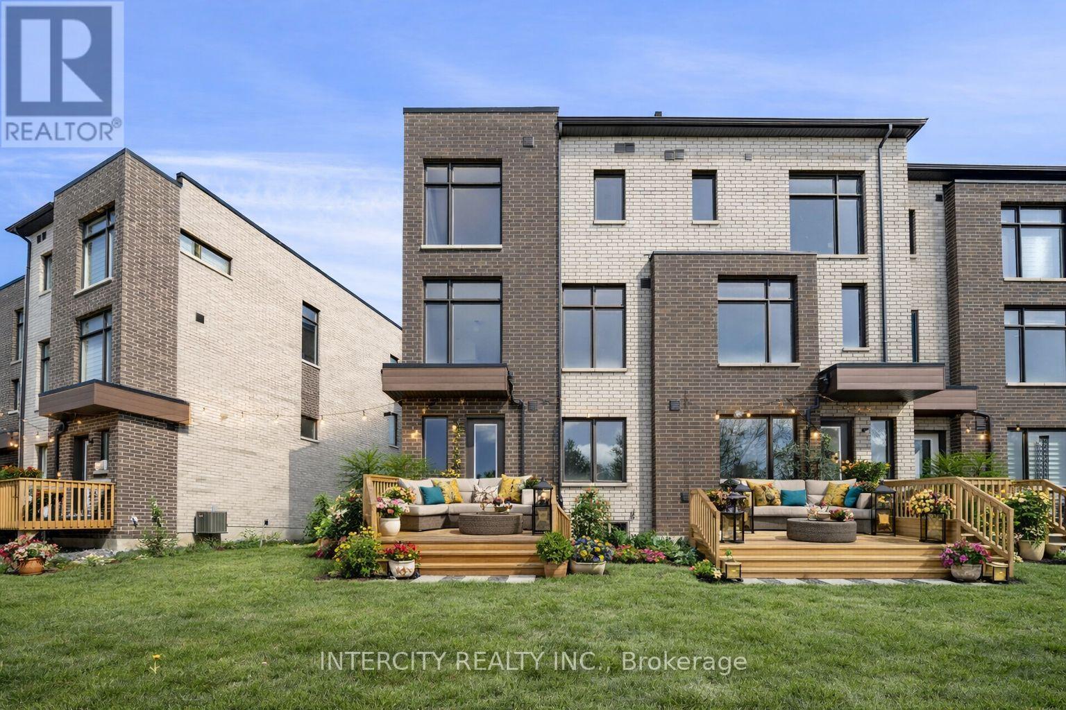 30 - 28 Queenpost Drive, Brampton, Ontario  L6Y 6L2 - Photo 36 - W12508860