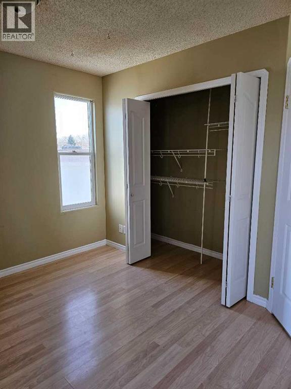 60 Parkland Acres, Lacombe, Alberta  T4L 1T1 - Photo 8 - A2270421