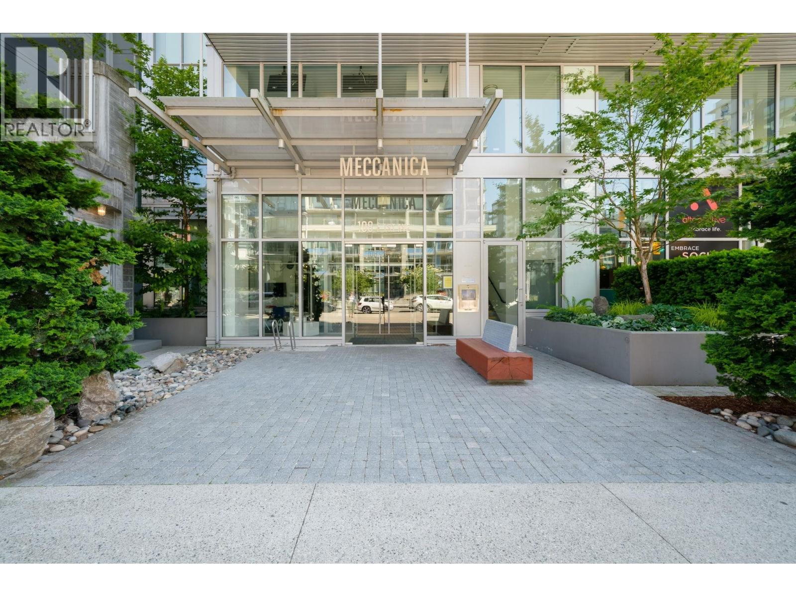 713 108 E 1ST AVENUE, Vancouver, British Columbia