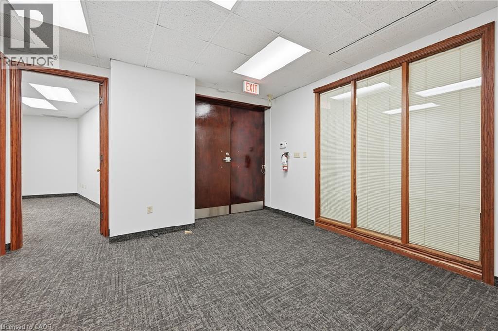 3430 South Service Road Unit# 101, Burlington, Ontario  L7N 3T9 - Photo 4 - 40796036