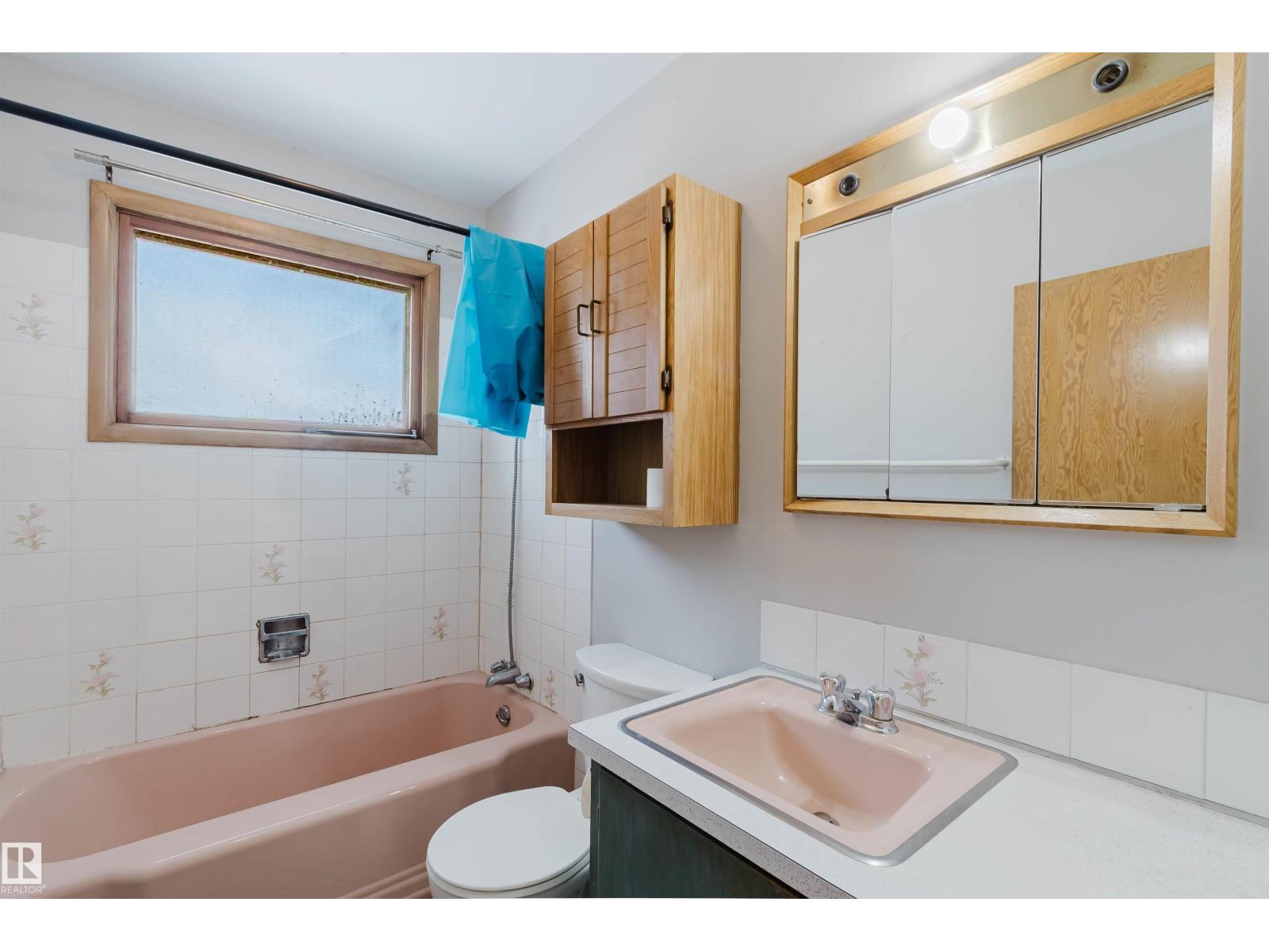 16026 94a Av Nw, Edmonton, Alberta  T5R 5M1 - Photo 25 - E4469776