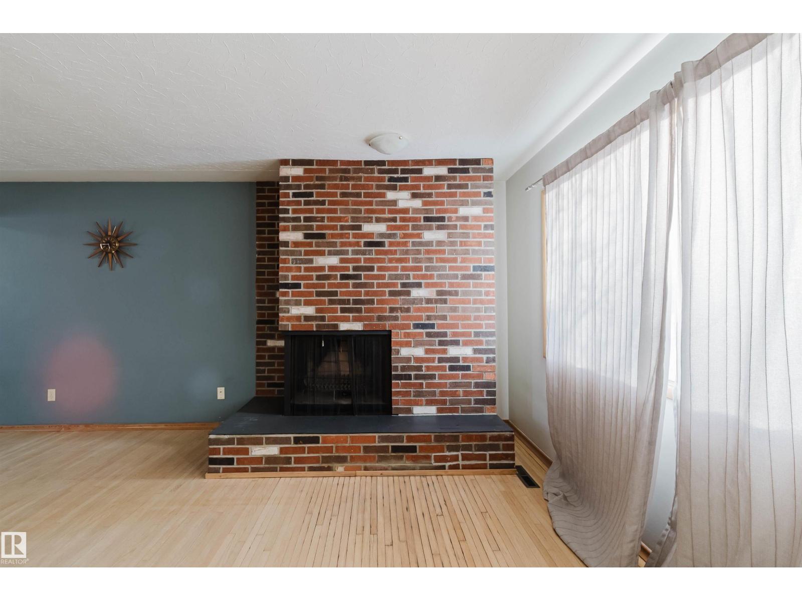 16026 94a Av Nw, Edmonton, Alberta  T5R 5M1 - Photo 7 - E4469776