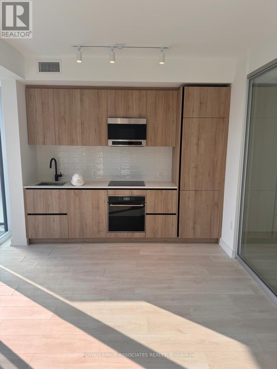 1311 - 127 Broadway Avenue, Toronto, Ontario  M4P 1V4 - Photo 2 - C12687730