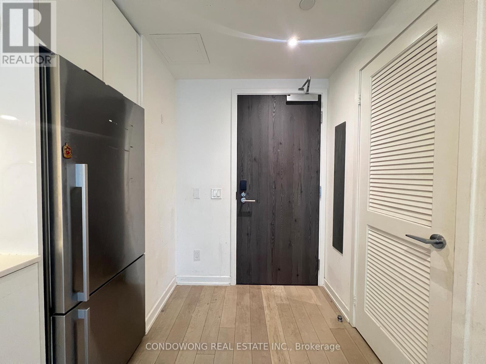 1101 - 25 Richmond Street E, Toronto, Ontario  M5C 0A6 - Photo 2 - C12687834