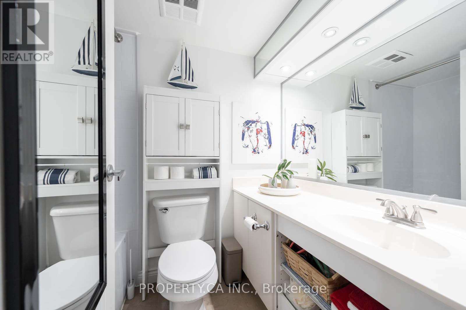 202 - 97 Lawton Boulevard, Toronto, Ontario  M4V 1Z6 - Photo 30 - C12687864