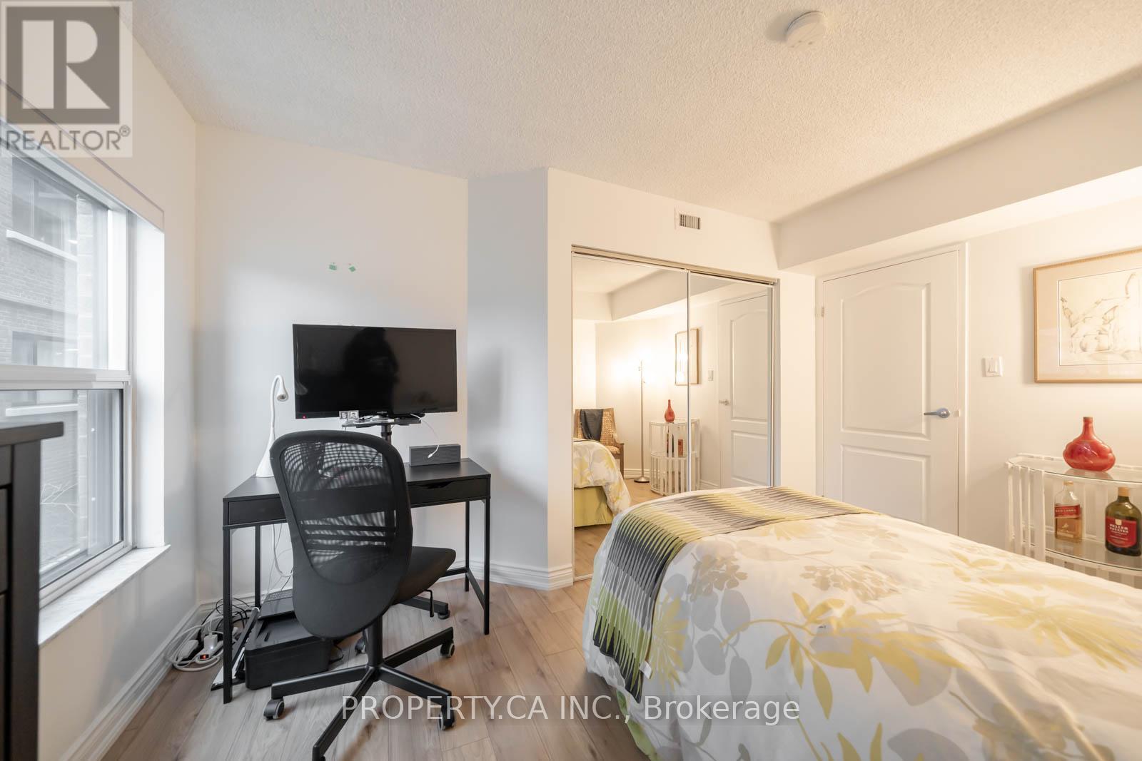 202 - 97 Lawton Boulevard, Toronto, Ontario  M4V 1Z6 - Photo 34 - C12687864