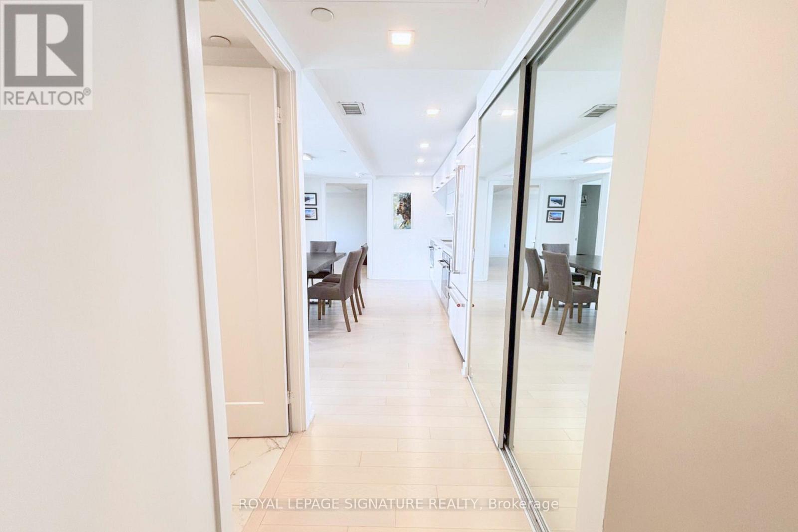 201 - 50 Mccaul Street, Toronto, Ontario  M5T 1V9 - Photo 5 - C12687866