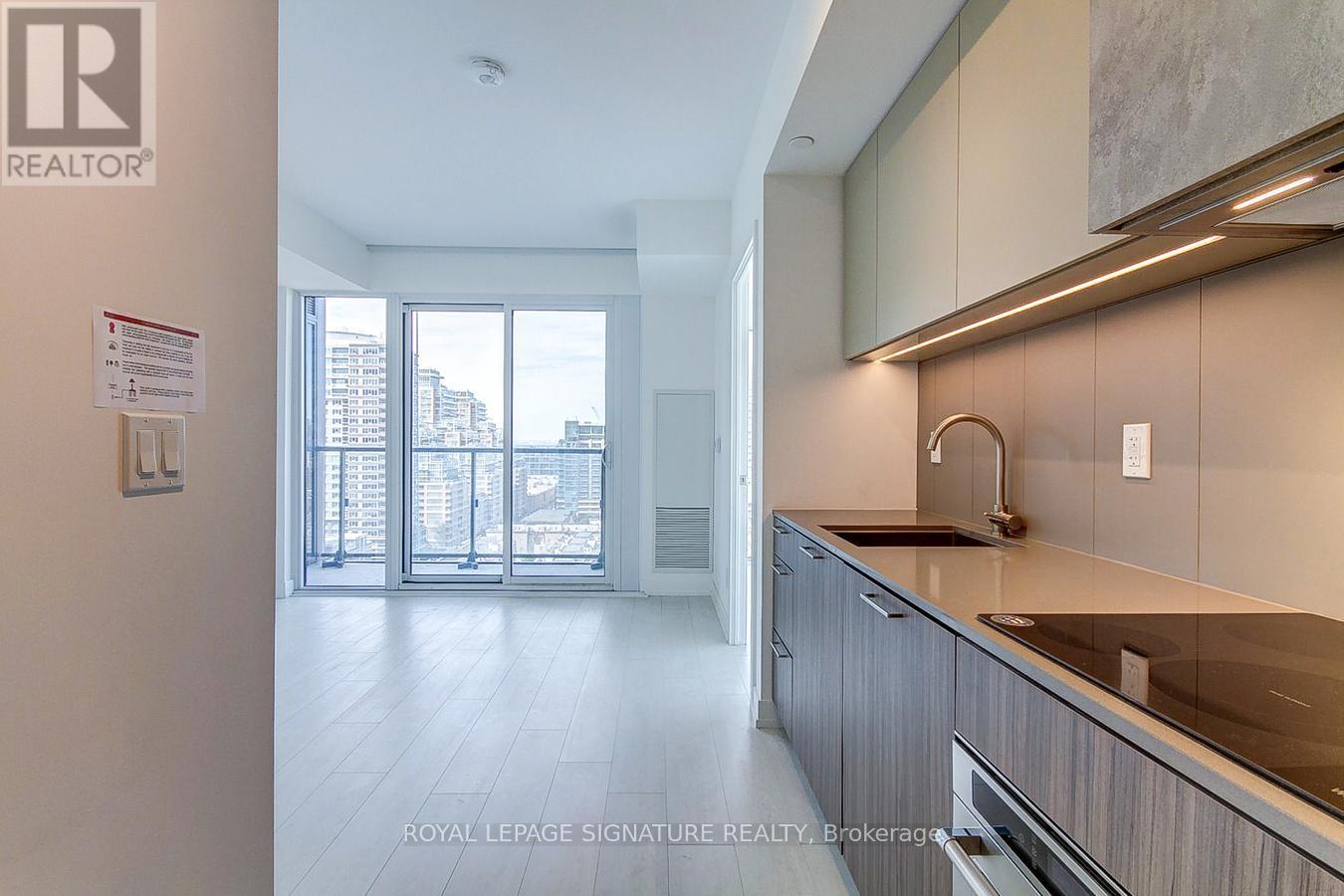 1617 - 19 Western Battery Road, Toronto, Ontario  M6K 3S4 - Photo 3 - C12687880