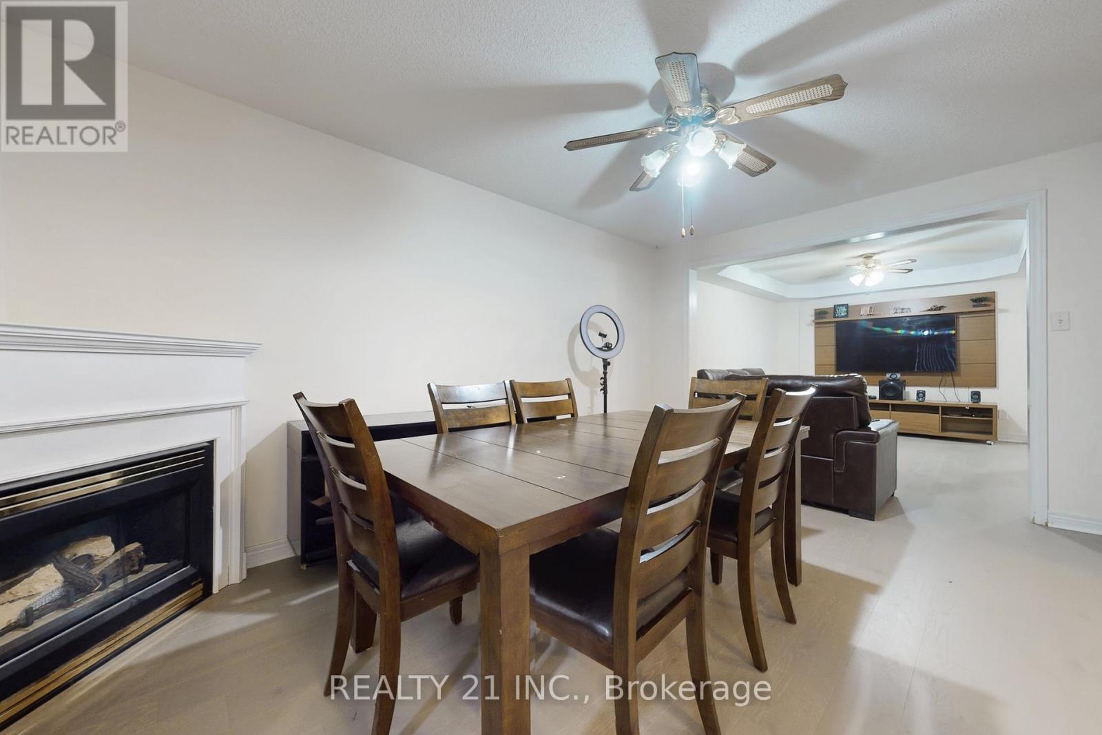 74 Brinloor Boulevard, Toronto, Ontario  M1M 1L5 - Photo 11 - E12687854