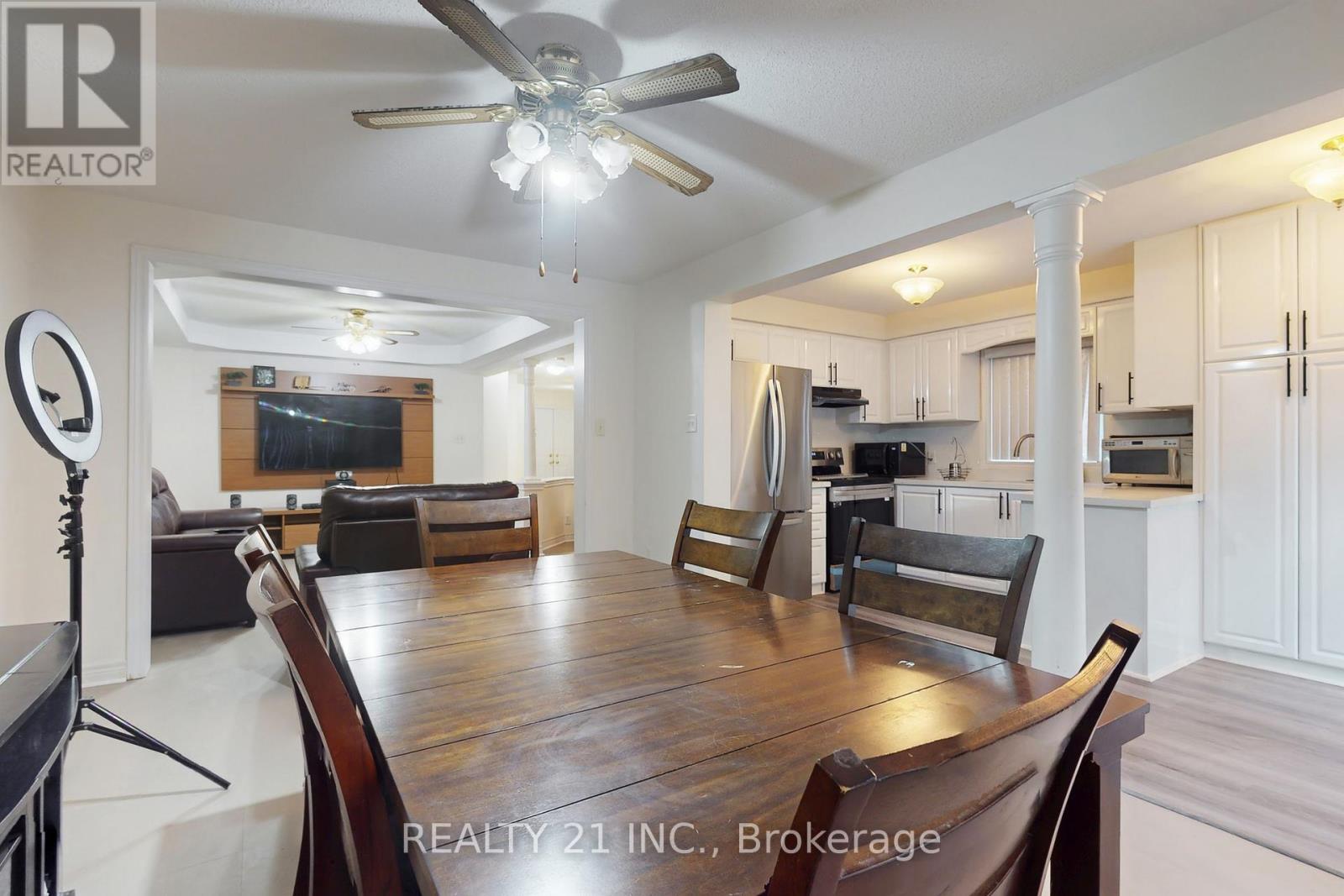 74 Brinloor Boulevard, Toronto, Ontario  M1M 1L5 - Photo 12 - E12687854