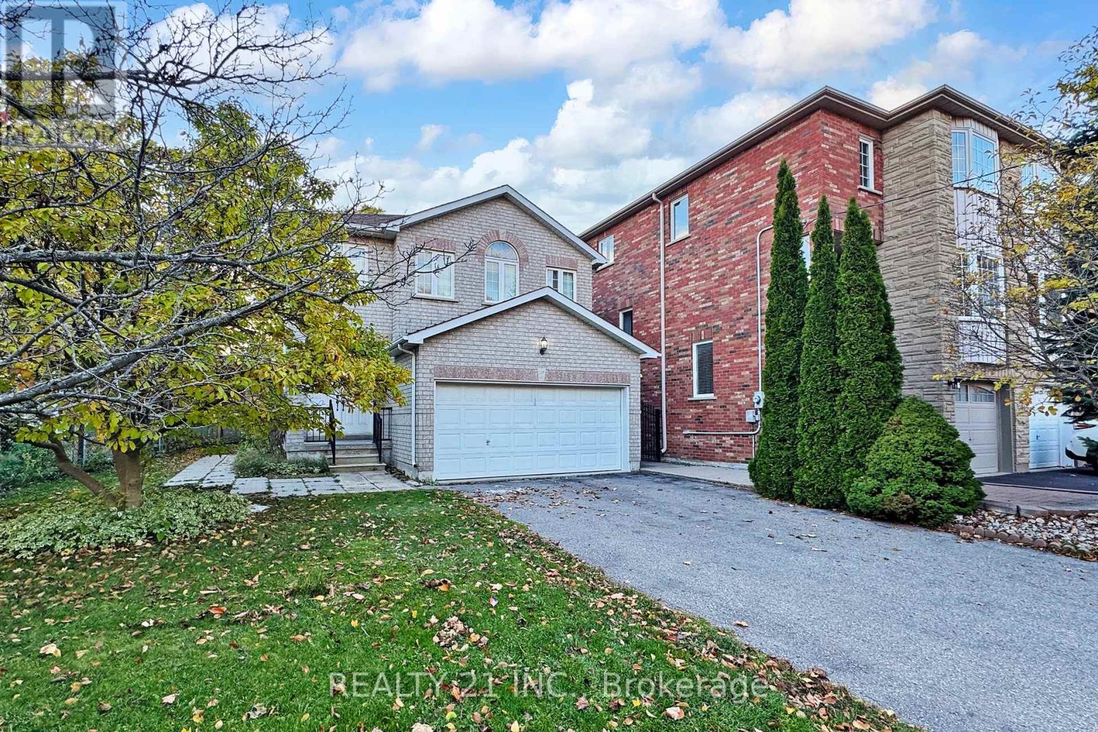 74 Brinloor Boulevard, Toronto, Ontario  M1M 1L5 - Photo 3 - E12687854