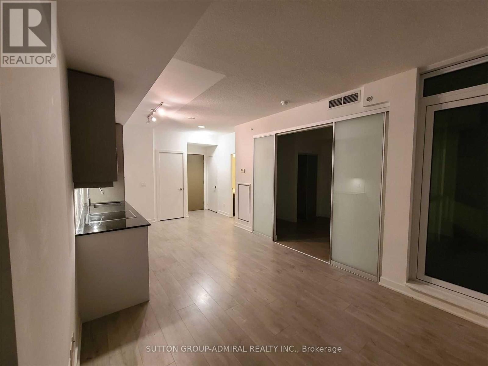 2003 - 199 Richmond Street W, Toronto, Ontario  M5V 0H4 - Photo 5 - C12681380