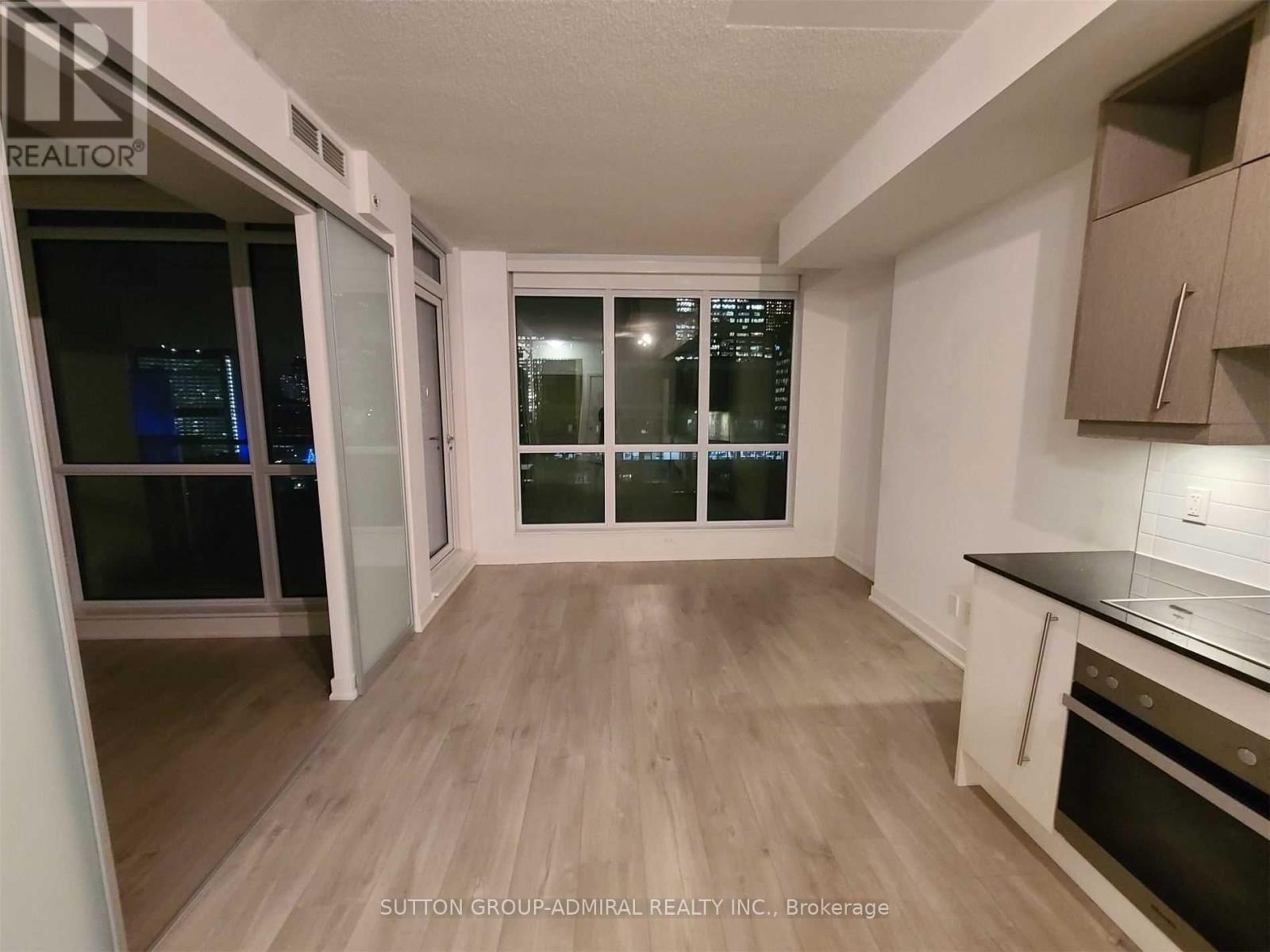 2003 - 199 Richmond Street W, Toronto, Ontario  M5V 0H4 - Photo 4 - C12681380