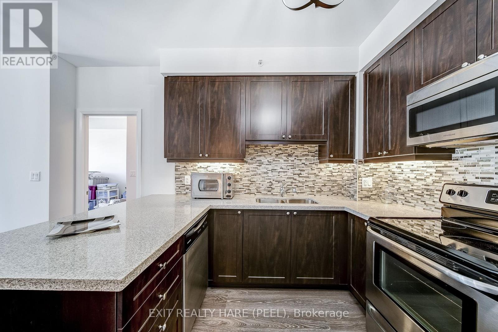 706 - 12 Woodstream Boulevard, Vaughan, Ontario  L4L 8C3 - Photo 17 - N12687728