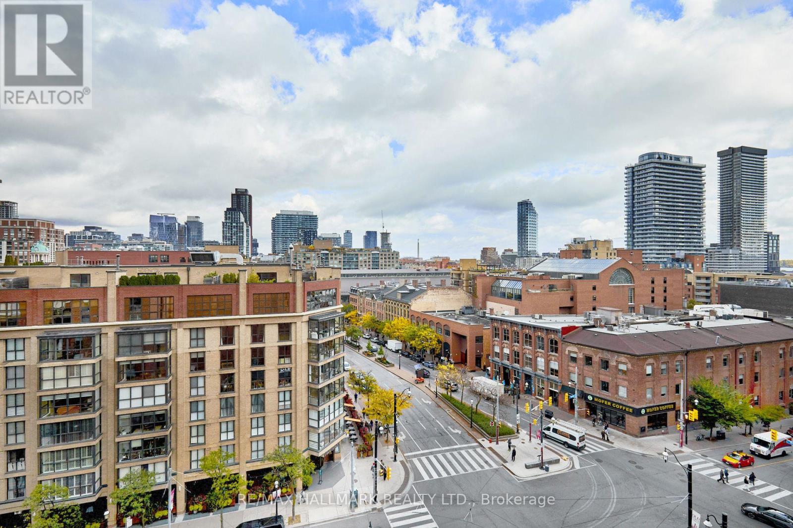 801 - 30 Church Street, Toronto, Ontario  M5E 1S7 - Photo 2 - C12686788