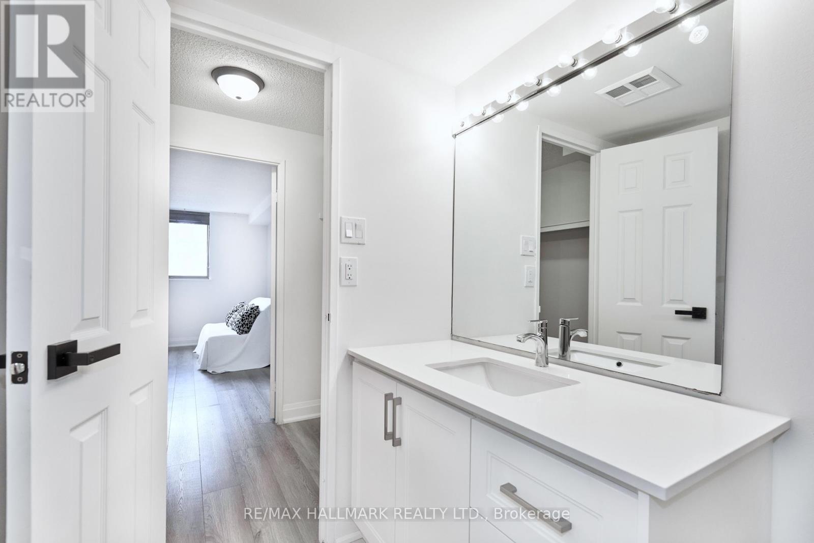 801 - 30 Church Street, Toronto, Ontario  M5E 1S7 - Photo 26 - C12686788